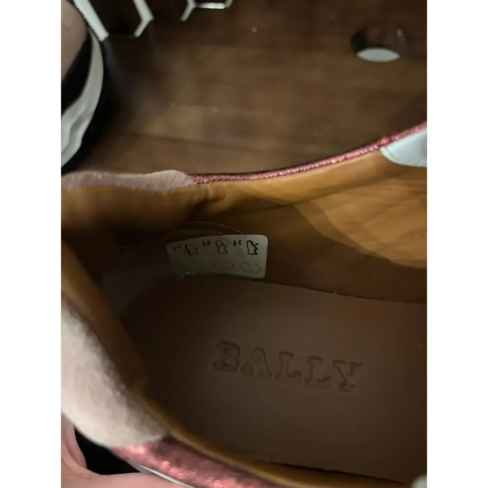 Bally step out